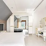 Luxury 1 ヴィラ *