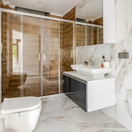 Willa Luxury 1