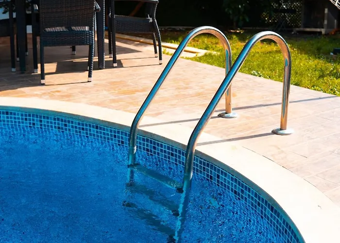 Luxury 1 * אלאניה