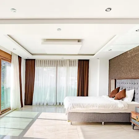 Luxury 1 * Alanya