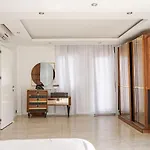 Вілла Luxury 1 *
