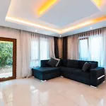 Luxury 1 Вілла Аланія
